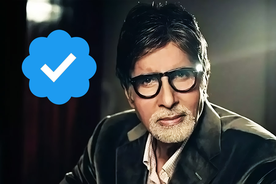 Amitabh Bachchan wants his blue tick back on Twitter