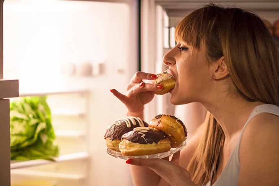Nutritionist shares game changing ways to control unhealthy food cravings