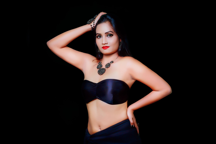 All about Bhojpuri actress Suman Kumari who was arrested for running sex racket.