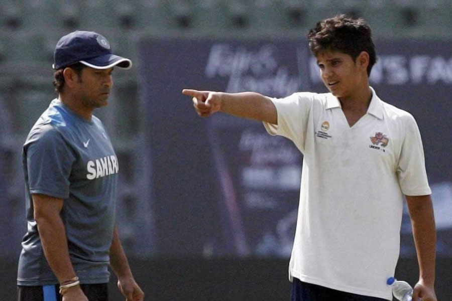 image of Sachin Tendulkar and Arjun Tendulkar