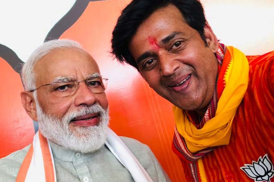 Ravi Kishan with Narendra Modi
