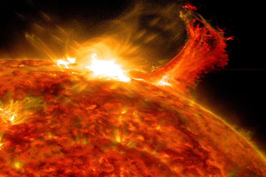 Geomagnetic storm hits Earth, Auroras seen all over the world