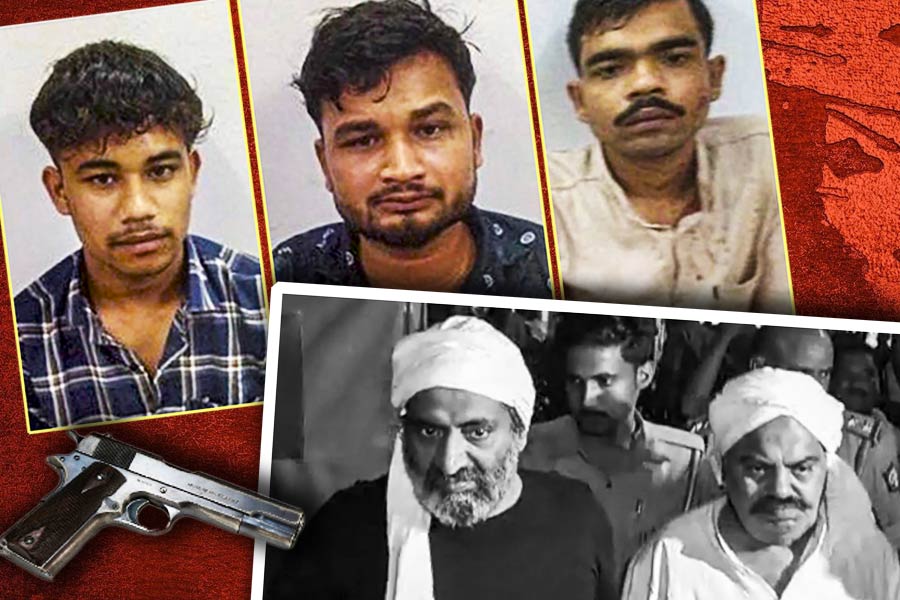 Poice sources says, a handler bring Atiq Ahmed\\\'s 3 shooters together, gave them fake id and pistols