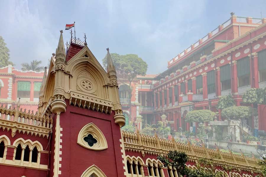 Calcutta High Court orders to break the illegal construction in Rabindra Bharati campus.