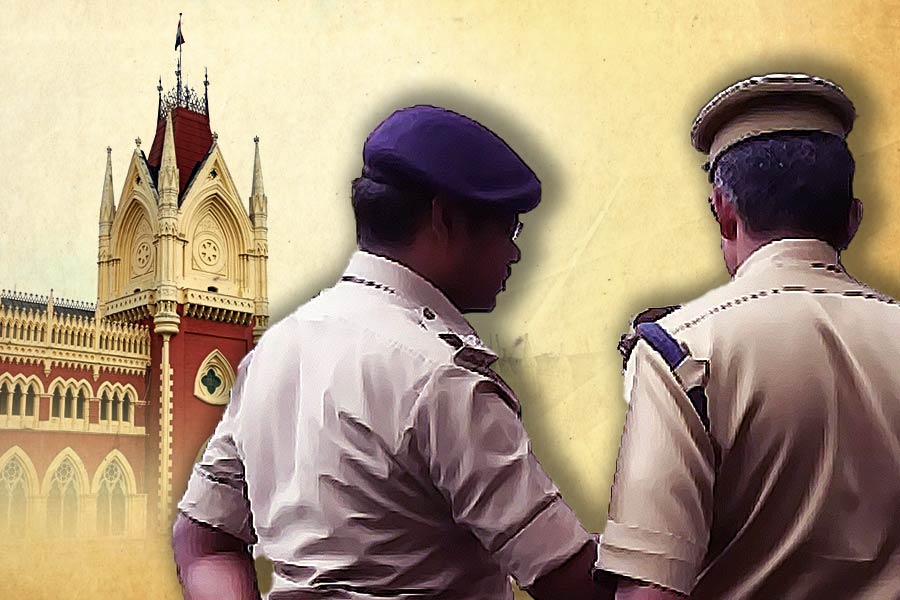 Calcutta High Court fined the guilty police for trying to book an agent of  Congress candidate of Barrackpore in a false drug case