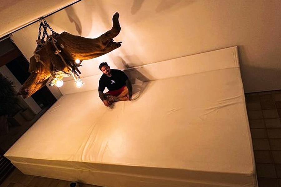 Brazil man made 20ft bed to sleep peacefully with his six wives.