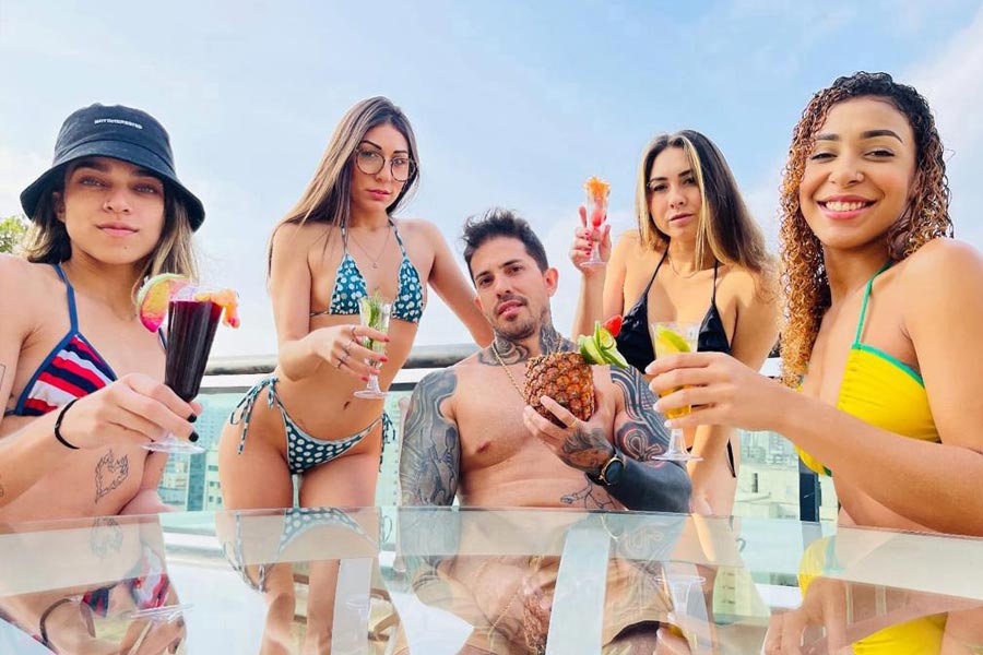 Brazil man made 20ft bed to sleep peacefully with his six wives.