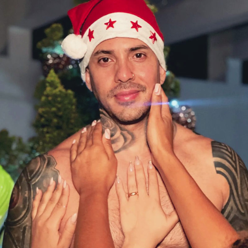 Brazil man made 20ft bed to sleep peacefully with his six wives.