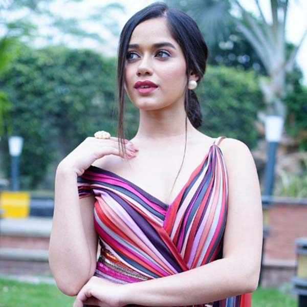 Successful television actress Jannat Zubair Rahmani earns 1.5 lakh per Instagram post.