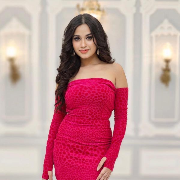 Successful television actress Jannat Zubair Rahmani earns 1.5 lakh per Instagram post.