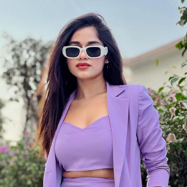 Successful television actress Jannat Zubair Rahmani earns 1.5 lakh per Instagram post.