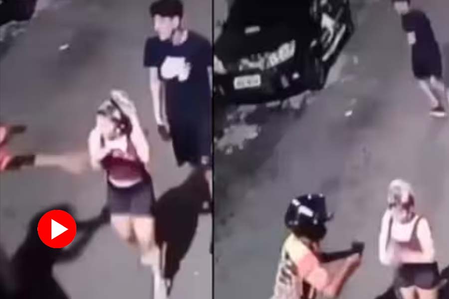 Man left girlfriend amid goons video goes viral.