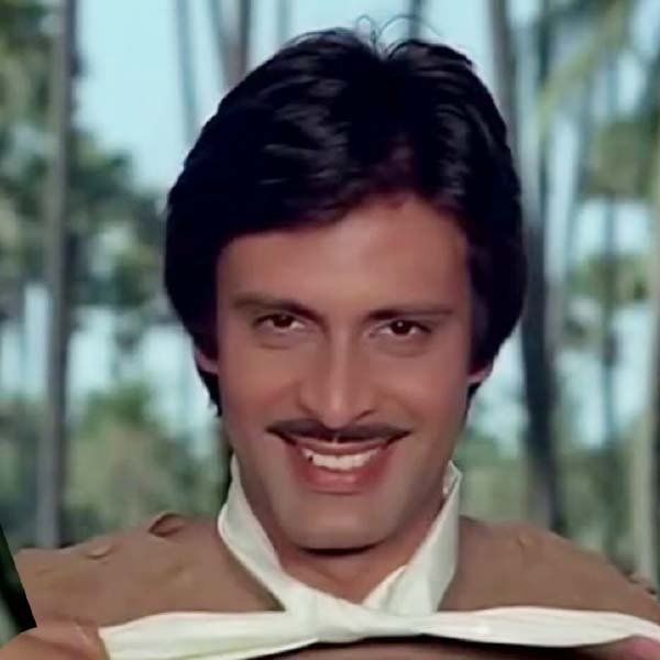 পরে খোঁজ নিয়ে দীপক জানতে পারেন যে, তাঁর নামে অপবাদ ছড়ানোর নেপথ্যে রয়েছেন রাজ এবং তাঁর সহকারী। এমনকি, দীপকের কাছ থেকে কাজও কেড়ে নিয়েছিলেন তাঁরা।