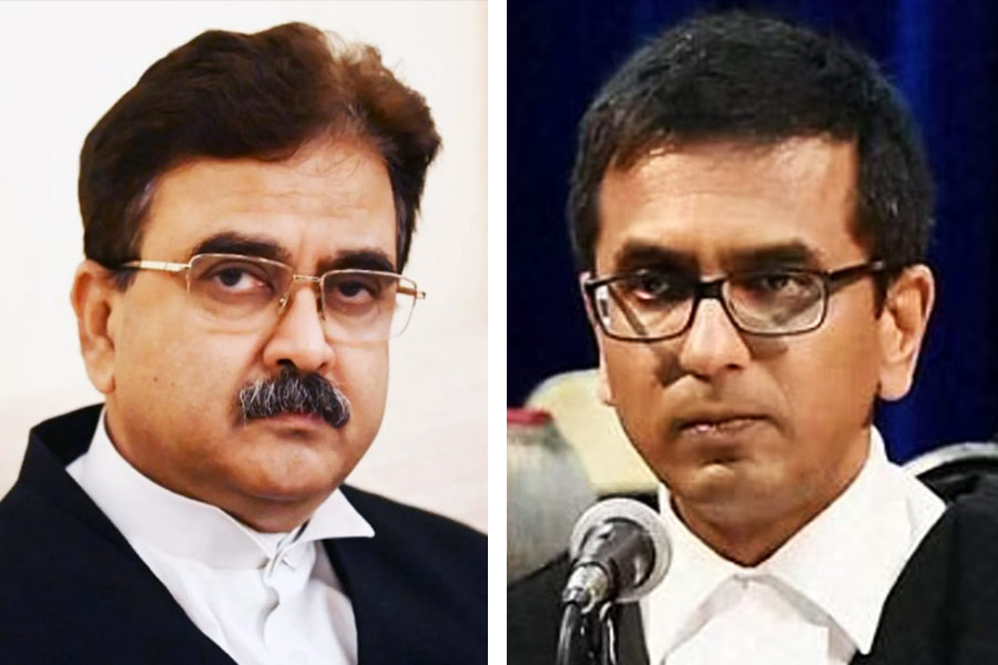 Justice Abhijit Ganguly and CJI DY Chandrachud