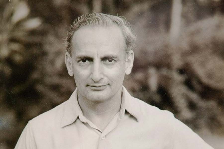 Isfandiyar Ali Khan Pataudi.