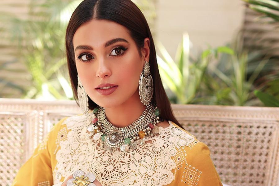 Pakistani actress Iqra Aziz