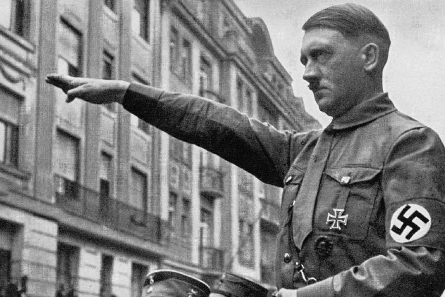 Sun gun was a weapon planned by Nazis to destroy cities during World War 2.