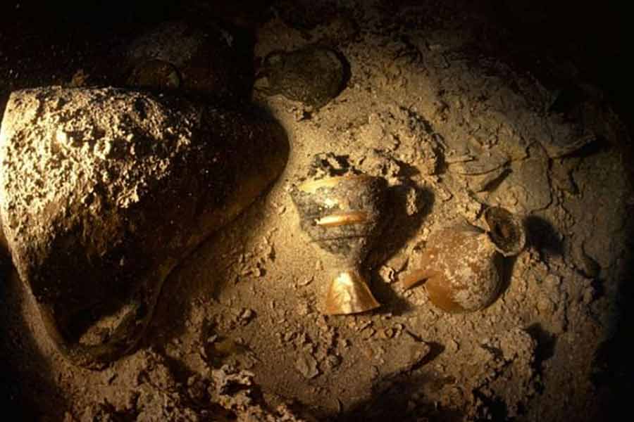 image of lost treasure of dead sea copper scroll