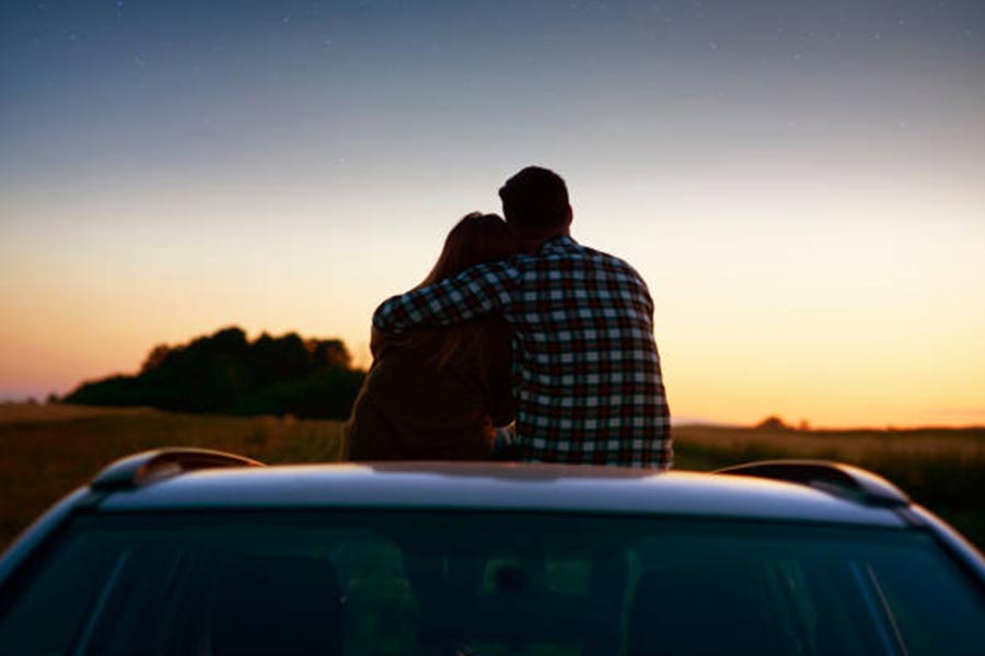 Representational picture of American couple