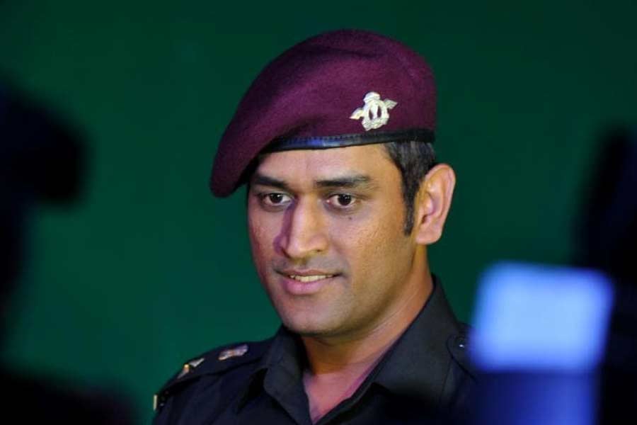 লেফটেন্যান্ট কর্নেল পদমর্যাদার আধিকারিকদের বেতনের স্তর ১২এ। লেফটেন্যান্ট কর্নেলদের ন্যূনতম বেতন শুরু হয় ১ লক্ষ টাকার উপর থেকে। ভাতা ছাড়া প্রতি মাসে ১,২১,২০০-২,১২,৪০০ পর্যন্ত বেতন পান লেফটেন্যান্ট কর্নেলরা।