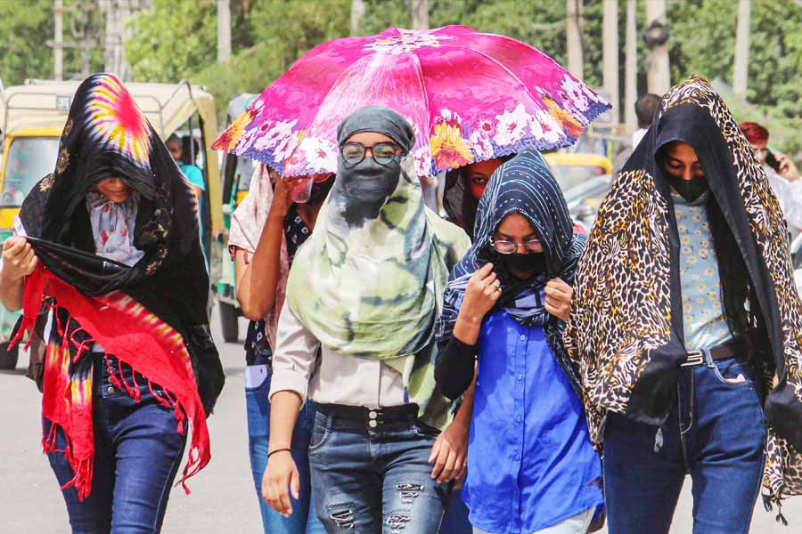 Excessive heat in India may effect economy and power supply, says expert.