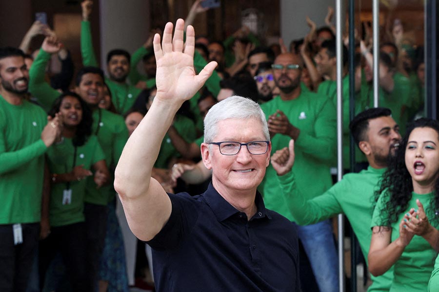 Apple CEO Tim Cook in India for opening Apple stores in Mumbai and Delhi
