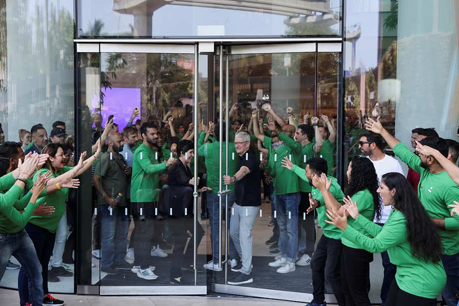 Apple CEO Tim Cook in India for opening Apple stores in Mumbai and Delhi