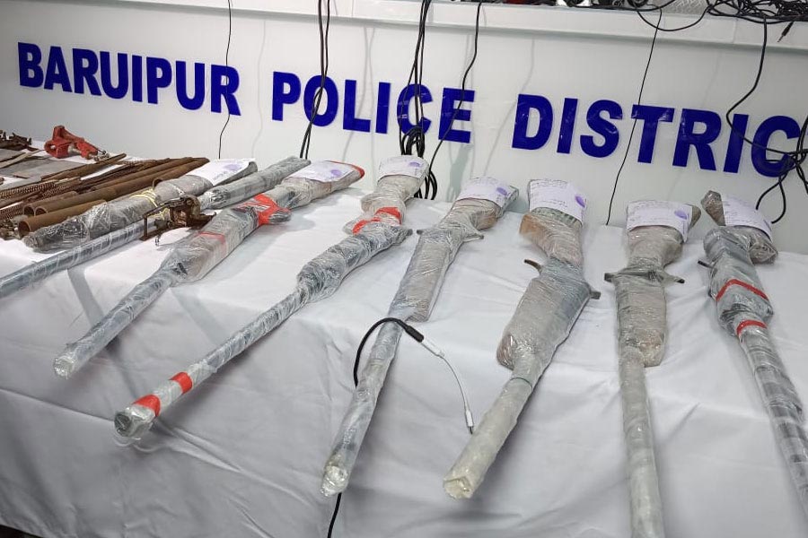 2 arrested in Basanti for running illegal firearms factory 
