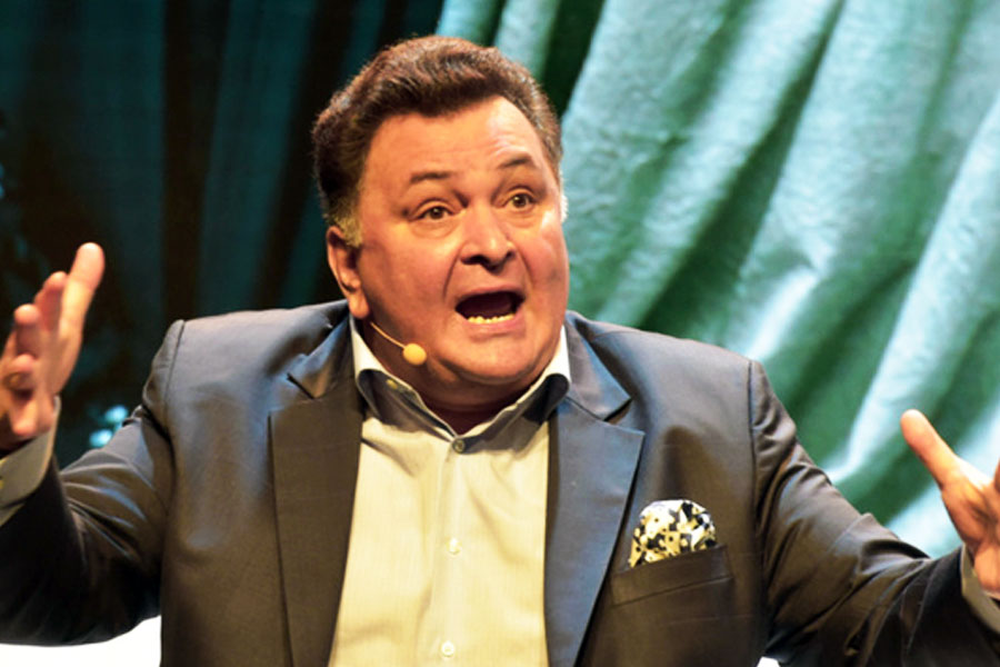 ঋষির দাবি, তিনি ৩০ হাজার টাকা দিয়ে দিয়েছিলেন। কিন্তু তিনি নিশ্চিত হতে পারেননি যে সেই টাকা সঠিক লোকের কাছে আদৌ পৌঁছেছে কি না।