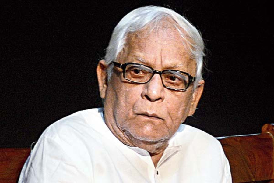 Ex CM Buddhadeb Bhattacharjee’s health condition improved, infection rate fall down