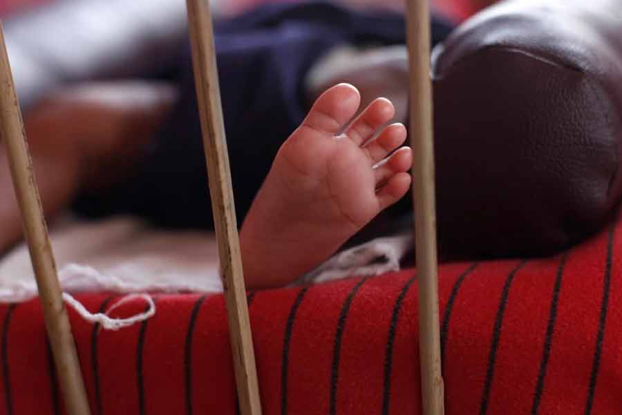 Woman arrested for allegedly selling her infant in Kolkata’s Anandapur