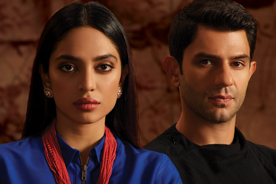 ২০১৯ সালে অ্যামাজন প্রাইম ভিডিয়োতে মুক্তি পেয়েছিল ‘মেড ইন হেভেন’ নামের একটি ওয়েব সিরিজ়। ন’টি পর্বের এই সিরিজ়টি দর্শকের মন ছুঁয়ে গিয়েছিল। পরবর্তী সিজ়নের জন্য অধীর আগ্রহে অপেক্ষা করছিলেন দর্শক। 