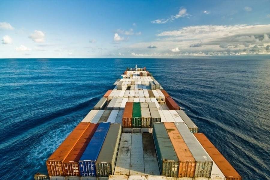 বঙ্গোপসাগর এবং ভারত মহাসাগরে বাণিজ্যিক পণ্যবাহী যে সব জাহাজ পরিবহণ করা হয়, তাতে জ্বালানি ভরার জন্য সিঙ্গাপুর এবং কলম্বোর উপর নির্ভর করেন বণিকেরা। গ্রেট নিকোবর আইল্যান্ডে ট্রান্স-শিপমেন্ট পোর্টের ব্যবস্থা এই নির্ভরতা কমানো যায়।