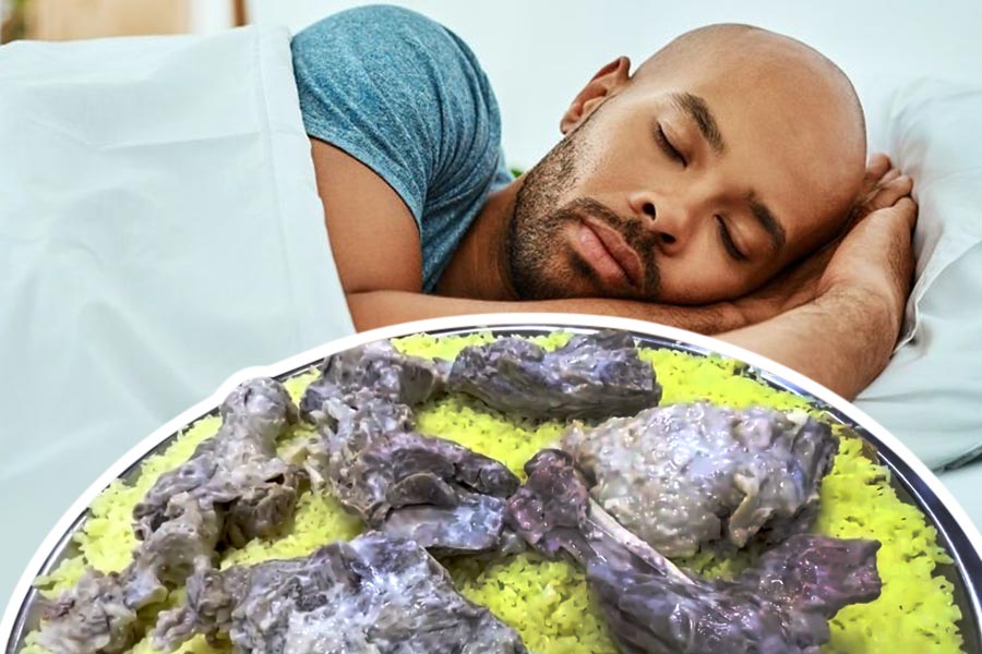 ক্রেতা মহম্মদ-আল-ঔকদার মন্তব্য, ‘‘মানসাফ খুব ভারী খাবার। জর্ডন ঘুরতে গেলে অবশ্যই এই খাবার খাওয়া উচিত। মানসাফ খাওয়ার পর যদি কারও ঘুম না পায় তা হলে ধরে নিতে হবে যে ঠিক মতো রান্না করা হয়নি।’’