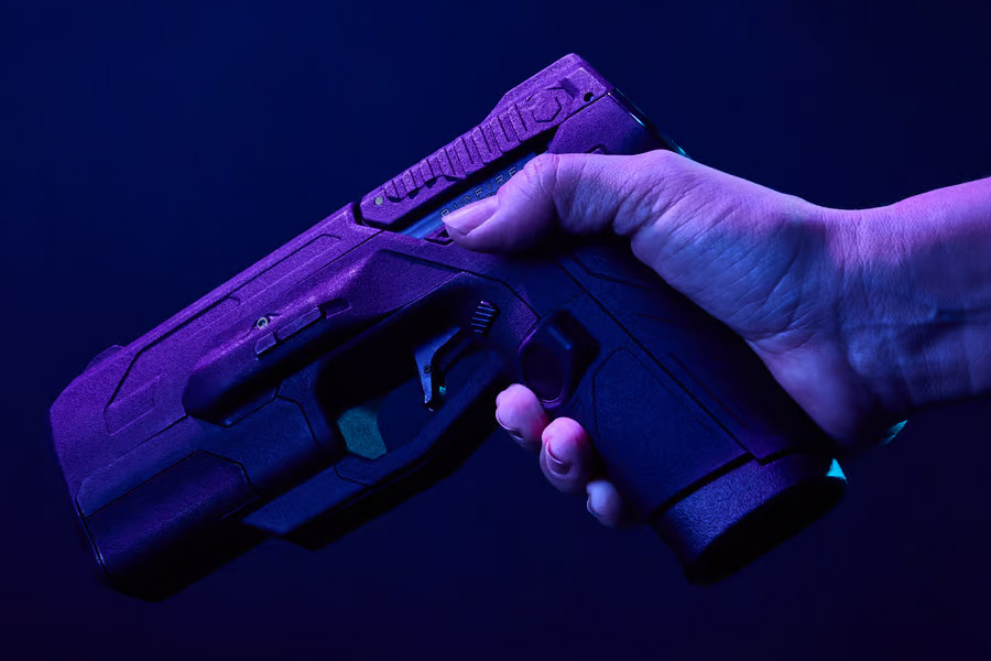 World’s first smart gun has fingerprint technology to decrease the crime rate and misuse