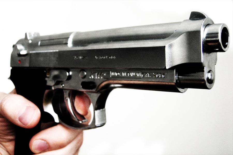 World’s first smart gun has fingerprint technology to decrease the crime rate and misuse
