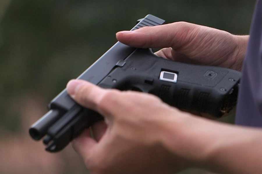 World’s first smart gun has fingerprint technology to decrease the crime rate and misuse