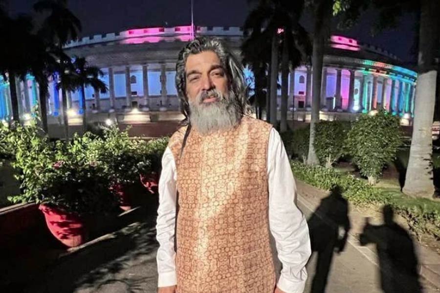 মরাঠি ছবি এবং ধারাবাহিক প্রযোজনাও করেছিলেন নিতিন। ‘বালগন্ধর্ব’, ‘অজিন্ত’, ‘ট্রাকভর স্বপ্ন’, ‘হরীশচন্দ্রাচি ফ্যাক্টরি’ নামে মরাঠি ছবির প্রযোজনা করেছিলেন তিনি। তার পাশাপাশি ‘রাজা শিবছত্রপতি’র মতো মরাঠি ধারাবাহিক প্রযোজনা করে প্রশংসা কুড়োন তিনি।