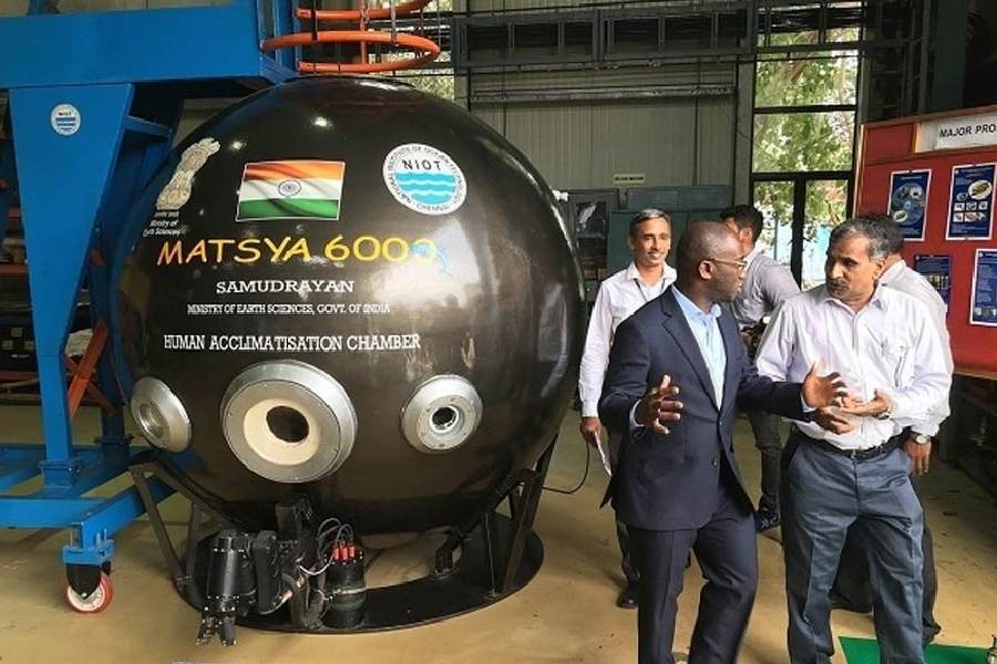 India is preparing Samudrayaan to send people in 6000 meter depth of ocean.