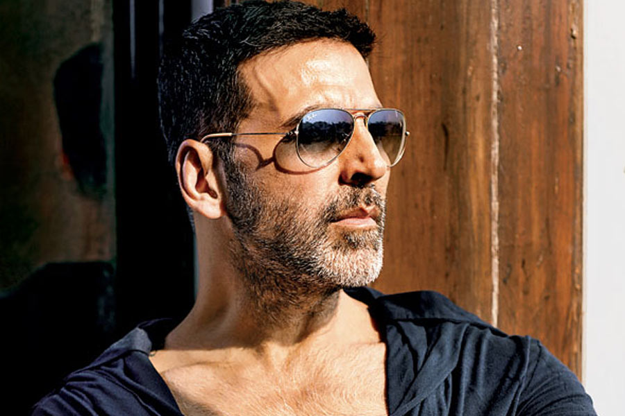 ৫৭টি ফ্লপ ছবির হাত ধরেই ইন্ডাস্ট্রিতে ১০০০ কোটি টাকার লোকসান করে ফেলেছেন অক্ষয়।