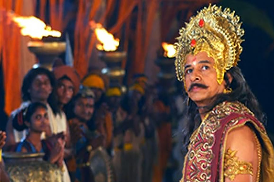 Why did bollywood actor Sunny Deol pledge to never work with Shah Rukh Khan 