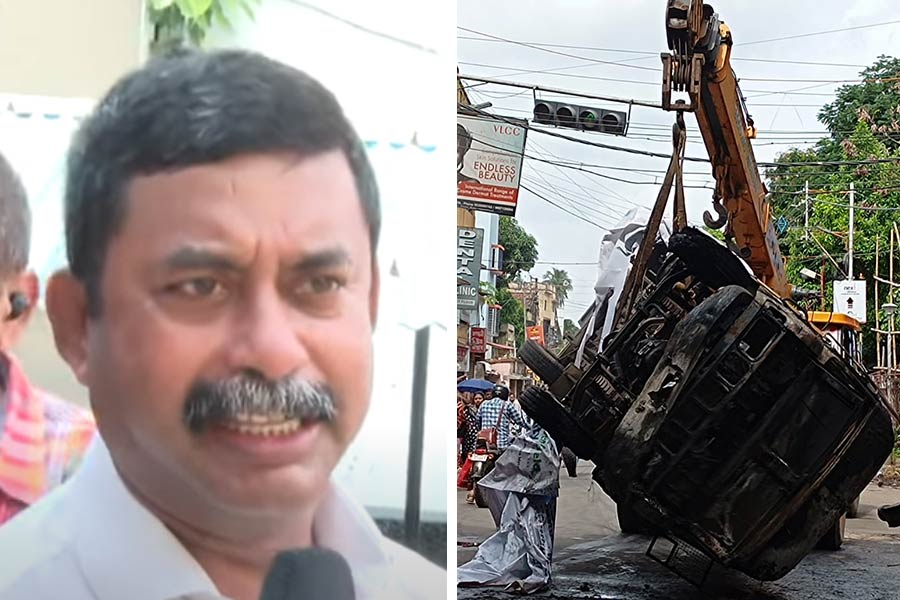 Head Master of Barisha Gigh School complained against police on Behala Accident case