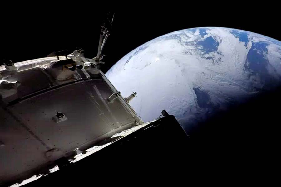 Lost spacecraft of NASA 46 year old Voyager-2 was found in space unexpectedly.