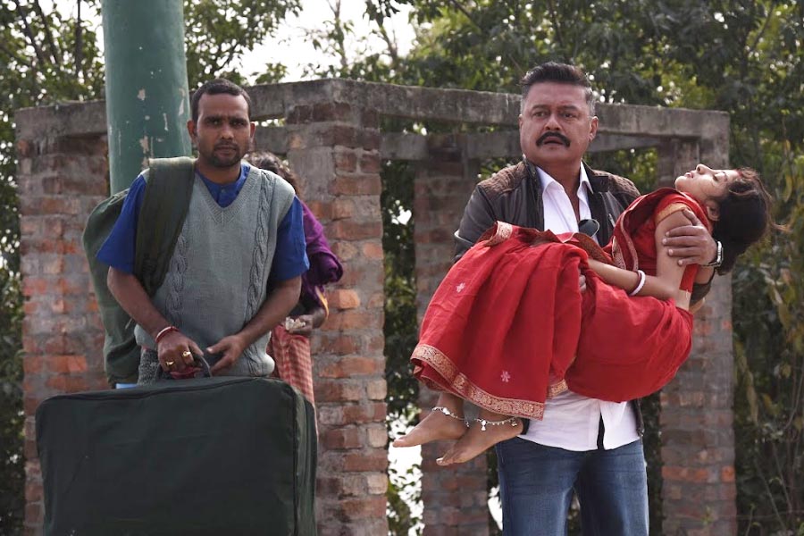‘আবার প্রলয়’-এর একটি দৃশ্য।