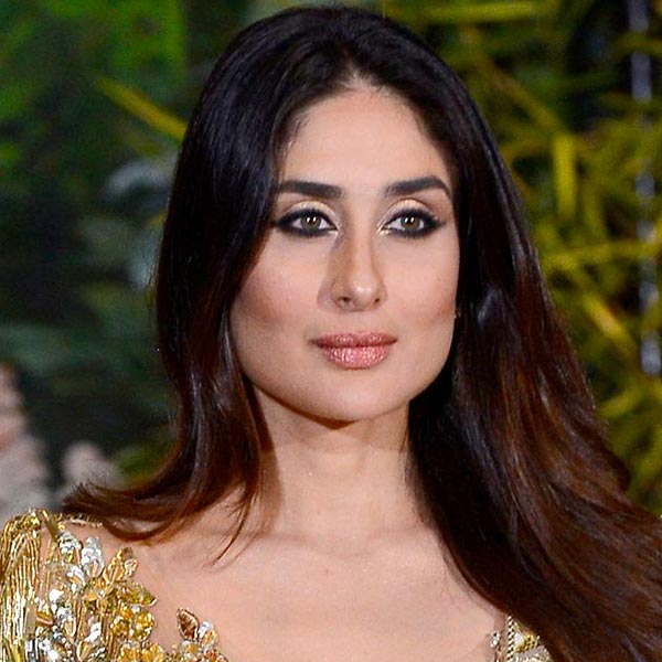 কঠিন ডায়েট ছেড়ে বেরোনোর পর স্বাস্থ্য ভেঙে পড়েছিল বলে পুরনো সাক্ষাৎকারে দাবি করেন অভিনেত্রী। মাথার চুলও পড়তে শুরু করেছিল তাঁর। করিনা জানান, এক বার এই কঠিন ডায়েট ছেড়ে দিলে আবার এক ধাক্কায় ওজন বৃদ্ধি পাওয়ার প্রবল সম্ভাবনা রয়েছে। ‘জ়িরো ফিগার’ তৈরির জন্য যে পরিস্থিতির মধ্যে দিয়ে গিয়েছিলেন তার পর আর অন্য কাউকে একই রাস্তায় হাঁটার পরামর্শ দেন না করিনা।