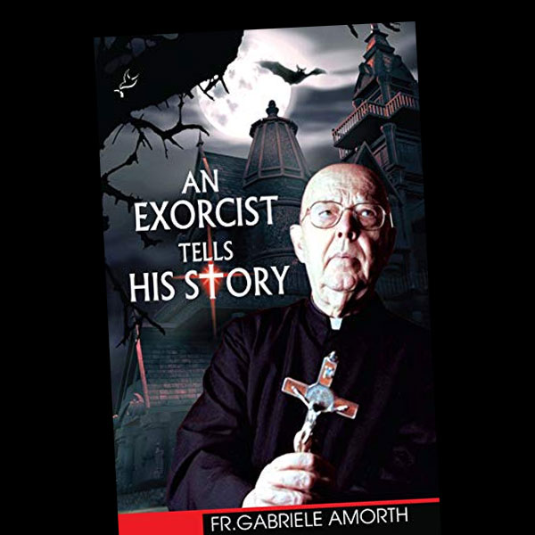 অ্যামর্থ তাঁর সারা জীবনের এগজ়রসিজ়মের অভিজ্ঞতা লিখে গিয়েছেন দু’টি গ্রন্থে— ‘অ্যান এগজ়রসিস্ট টেলস হিজ স্টোরি’ এবং ‘অ্যান এগজ়রসিস্ট: মোর স্টোরিজ’। এই দু’টি বইকে রোমান ক্যাথলিক ডেমনোলজি সংক্রান্ত পড়াশোনার অন্যতম আকর হিসাবে ধরা হয়। এর বাইরে দানবতত্ত্ব ও অন্যান্য অতিপ্রাকৃত বিষয়ে অ্যামর্থ প্রায় ৩০টি বই লিখে গিয়েছেন।