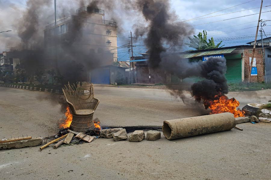 Manipur reports fresh violence, 15 houses torched & one person shot