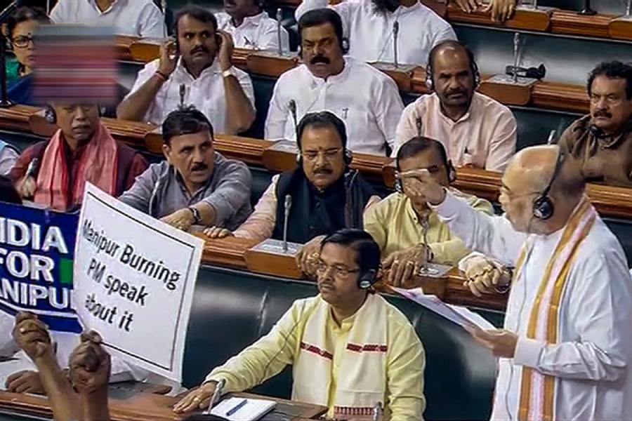 সংসদে মণিপুর নিয়ে বিক্ষোভ বিরোধীদের।