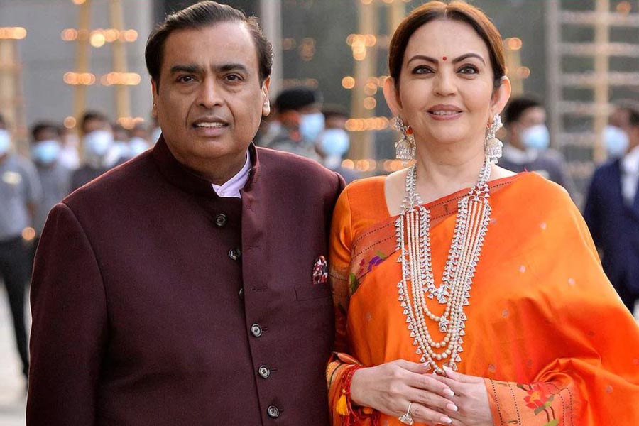 How much salary Mukesh Ambani got from Reliance in last Financial year