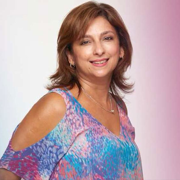 পুরনো এক সাক্ষাৎকারে সলমনের পারিশ্রমিকের বিষয়ে খোলসা করেছেন বলিপাড়ার অভিনেত্রী পরভিন দস্তুর। ১৯৮৯ সালে মুক্তিপ্রাপ্ত ‘ম্যায়নে প্যার কিয়া’ ছবিতে সীমার চরিত্রে অভিনয় করতে দেখা যায় পরভিনকে। এই ছবিতেই মুখ্যচরিত্রে অভিনয় করেছিলেন সলমন।